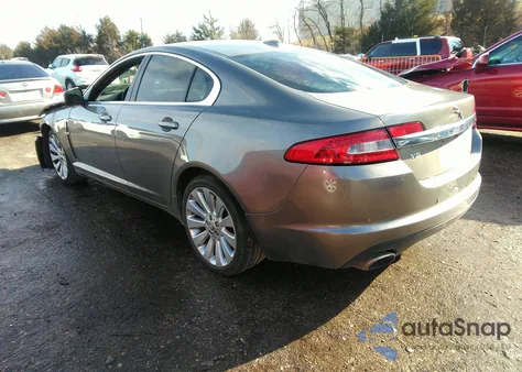 2009 Jaguar Xf Luxury from USA, damaged, VIN SAJWA05B29HR18740